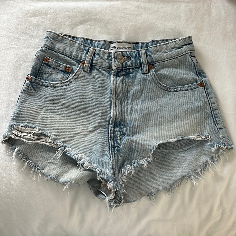 Zara jean shorts!